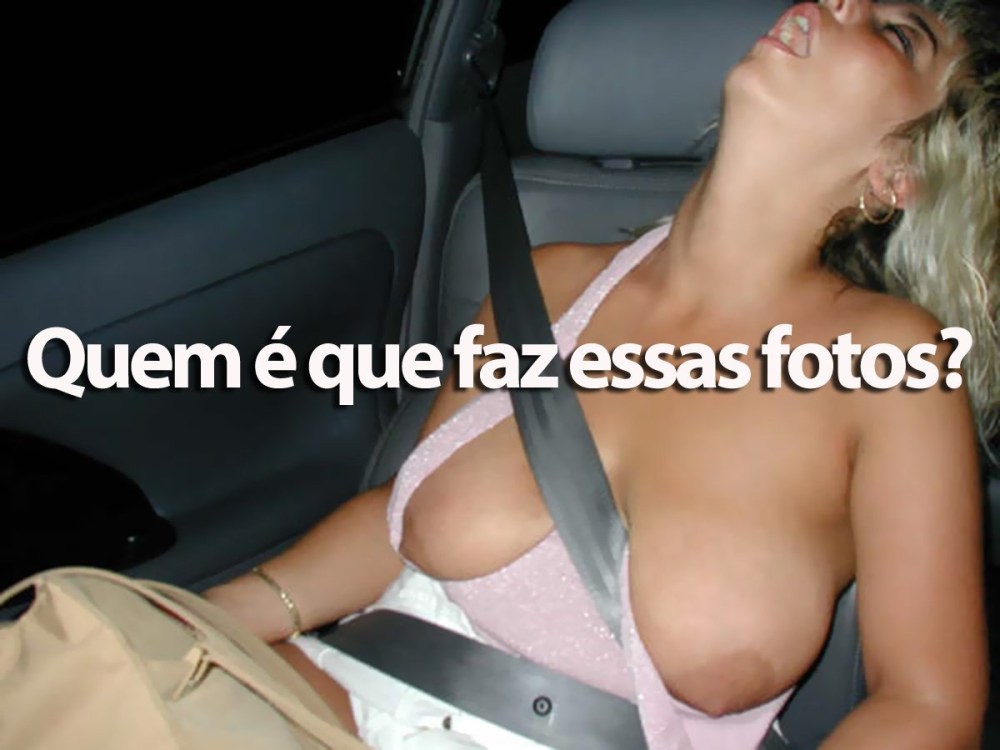 Пьяные голые женщины в машине