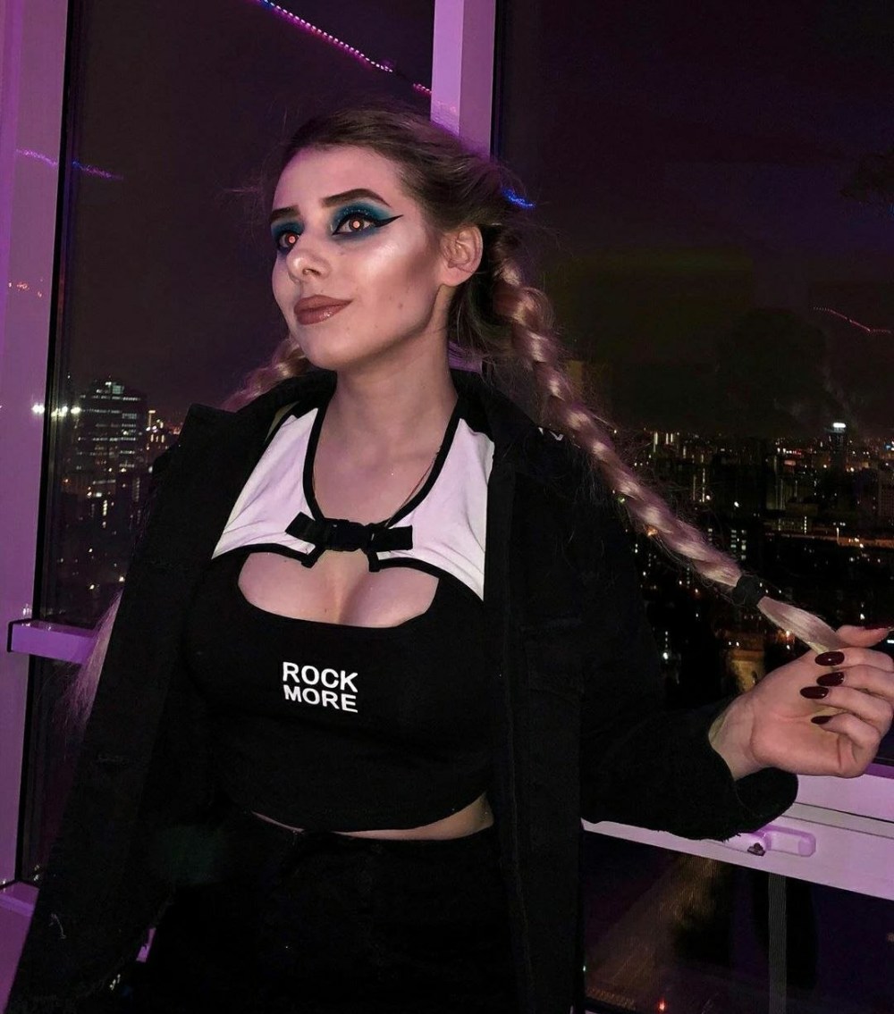 Химена Анганусси голая в фильме