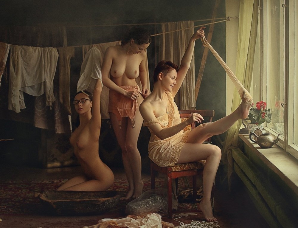 Художественное ню в быту