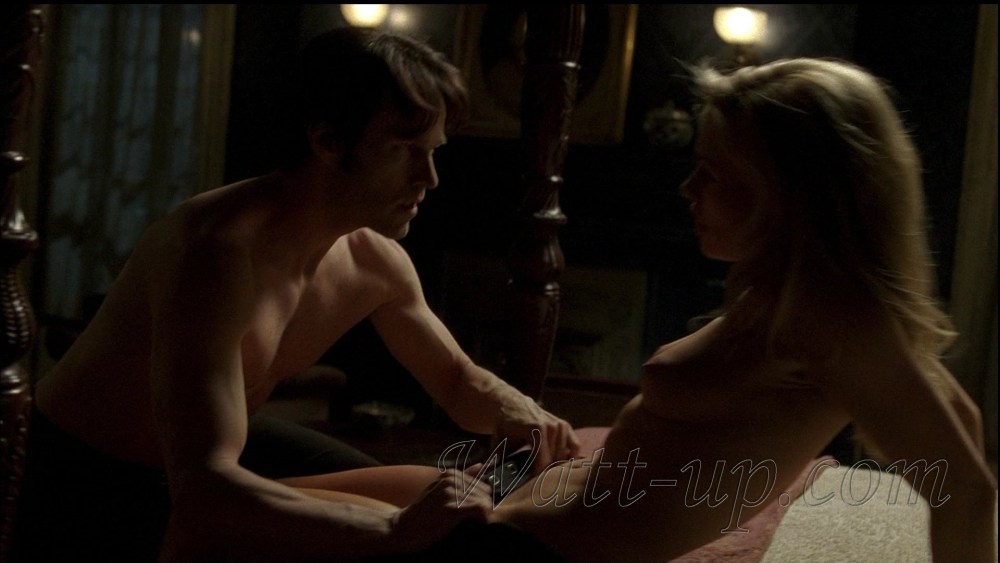 Анна Казючиц голая без трусов