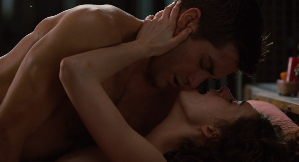 Актриса Энн Хэтэуэй голая