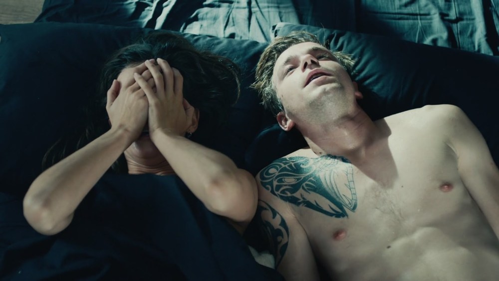 Эротические сцены актриса Ария Александр