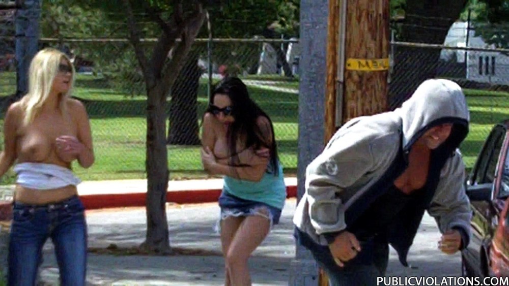 Сорвали одежду