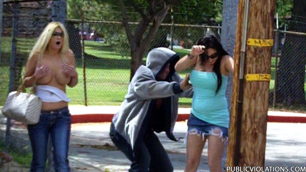 Сорвали одежду