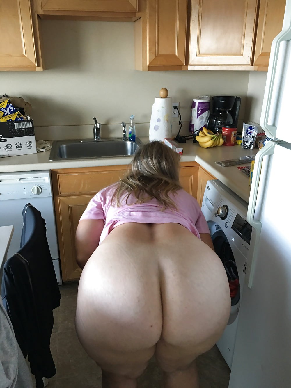 Толстожопая домохозяйка