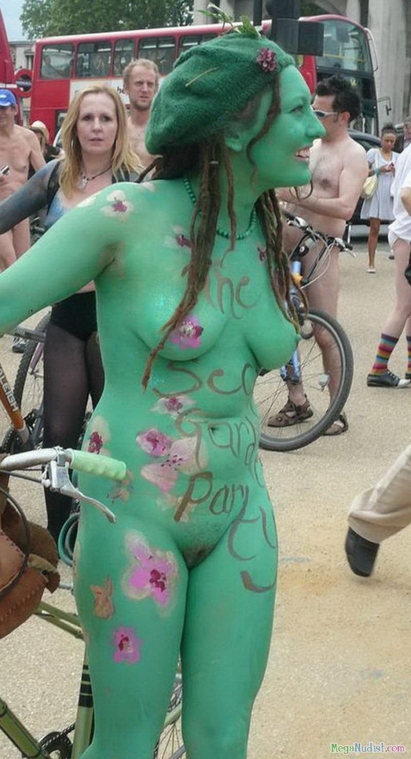 Девушки боди арт голышом