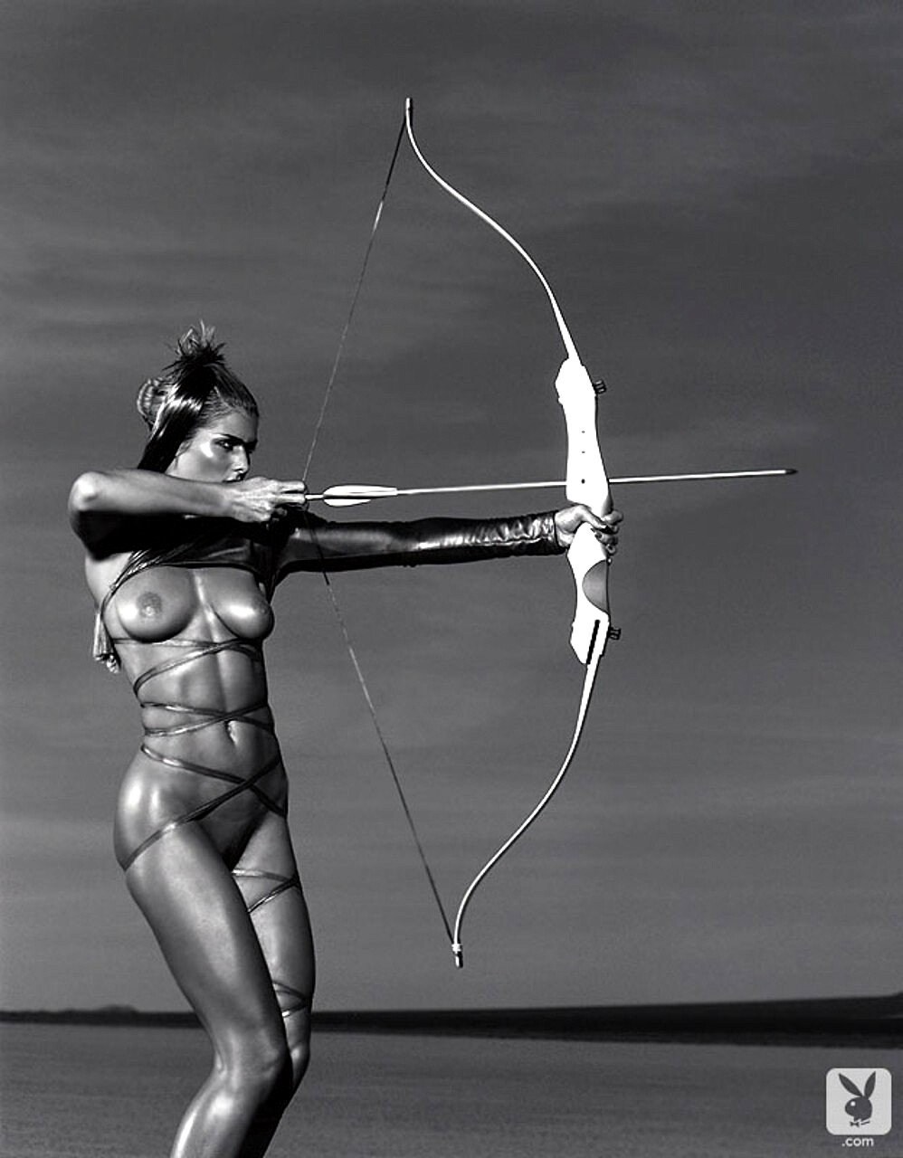 Голые амазонки с большими сиськами