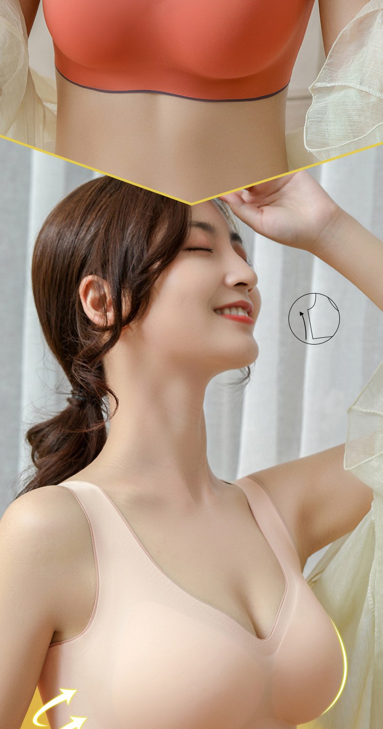 Лифчик без чашек кончили на грудь