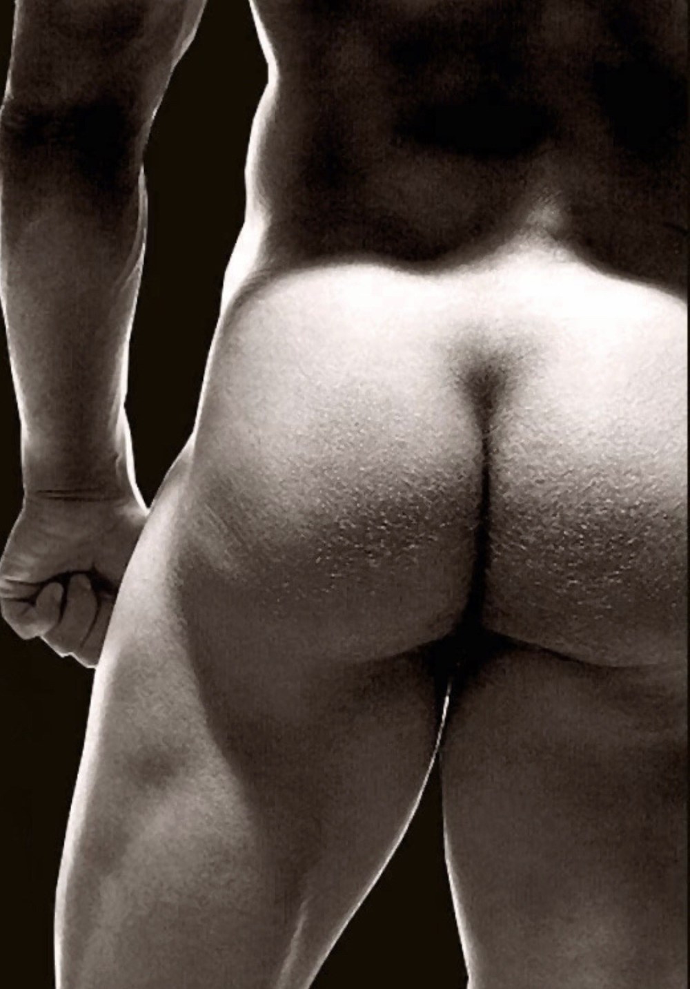 Красивые бритые попки парней