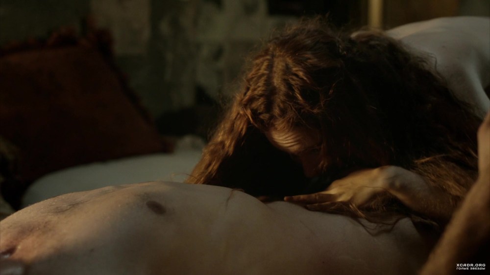 Гера Хилмарсдоттир грудь