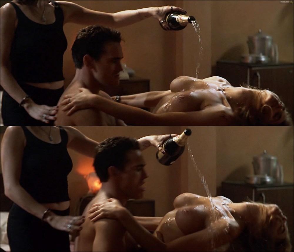 Хизер Грэм постельные сцены