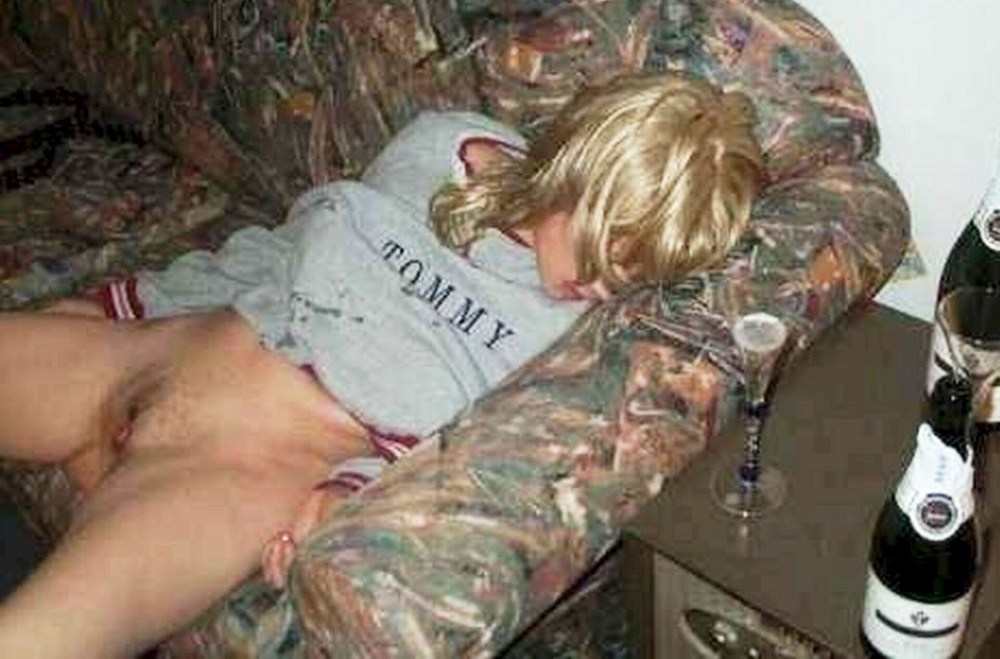 Пьяные женщины мастурбация