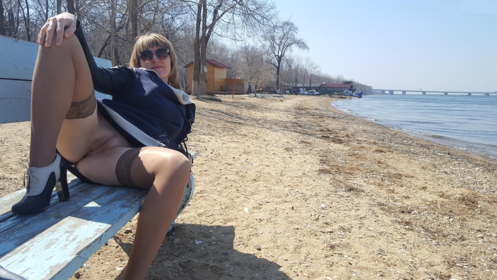 Девушки без трусиков частные