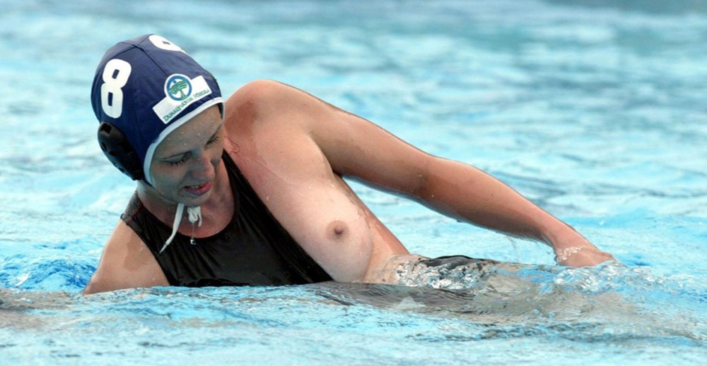 Тимошенко засветила трусиками