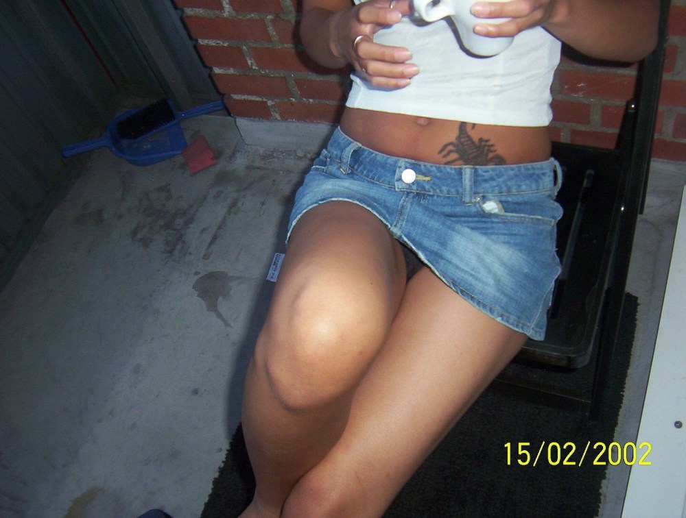 Выебал девушку в джинсовых шортах