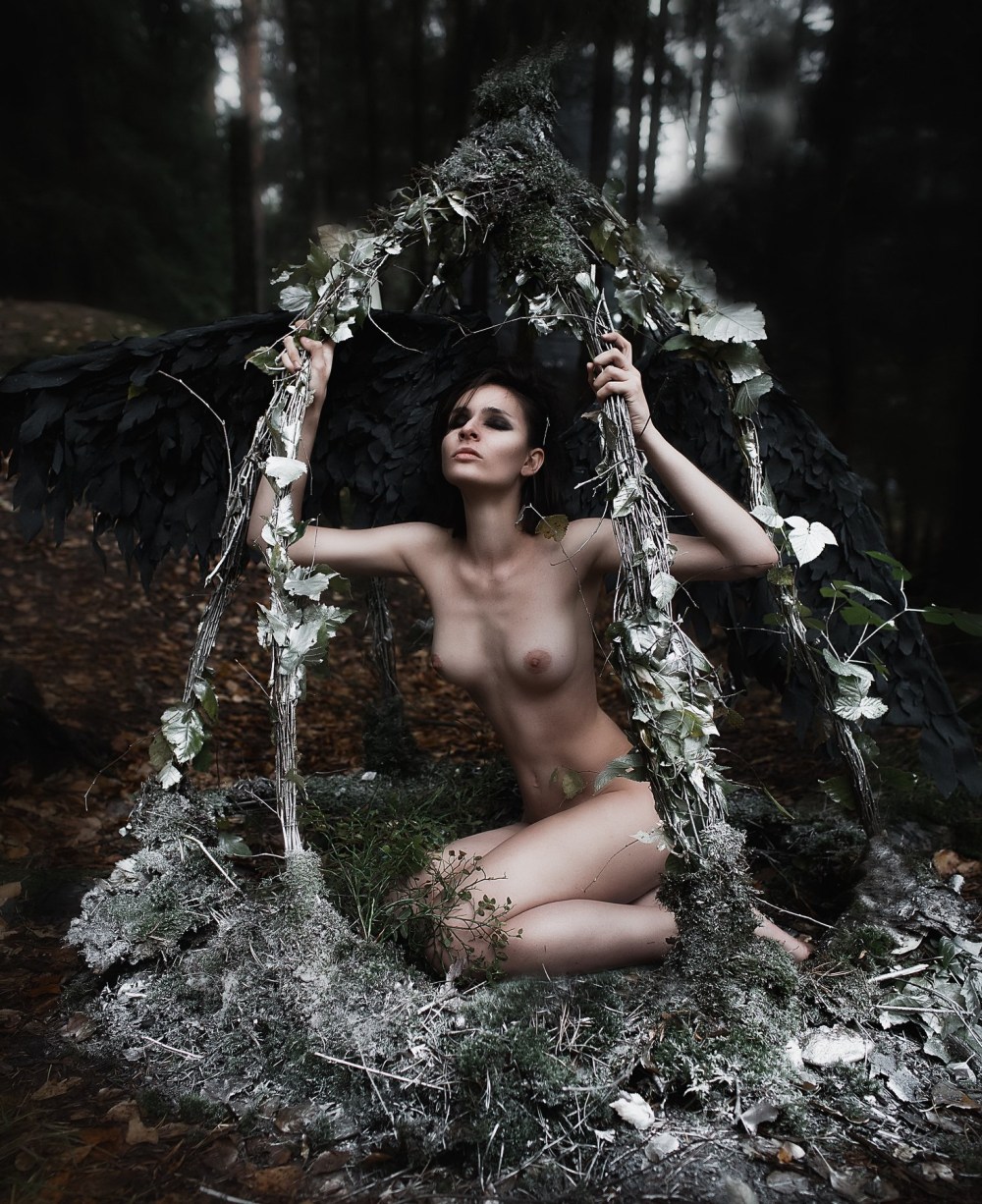 Анастасия Мельникова топлесс