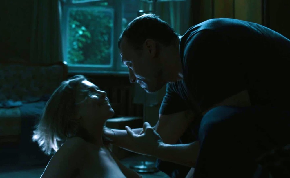 Дарья Мельникова голая в фильме стальная бабочка