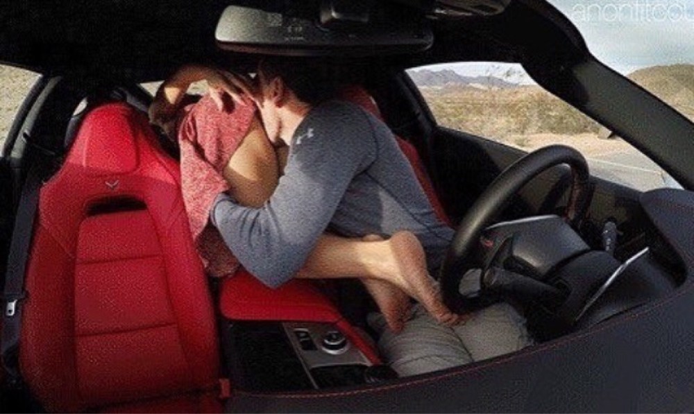 Красивая порнушка в машине