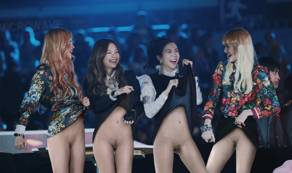 Эмма Уотсон без Нижнего белья