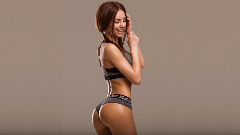 Galina Dubenenko в бикини
