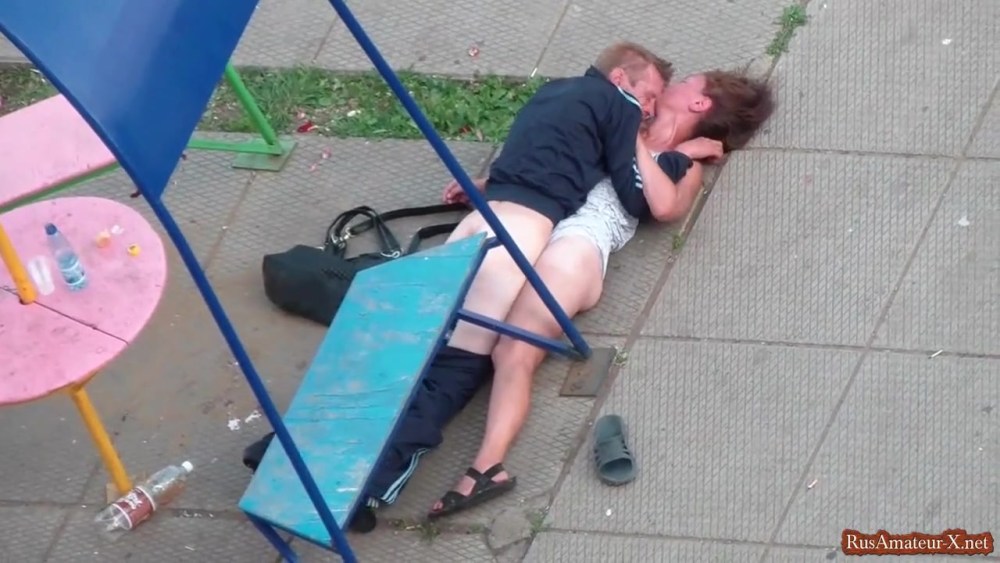 Зрелая в чулках доггинг