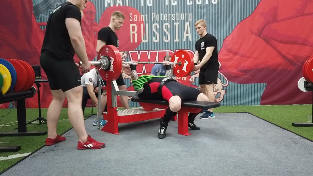 Туранова Анна жим лежа