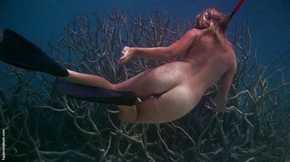 Helen Mirren age of consent 1969 фильм nude