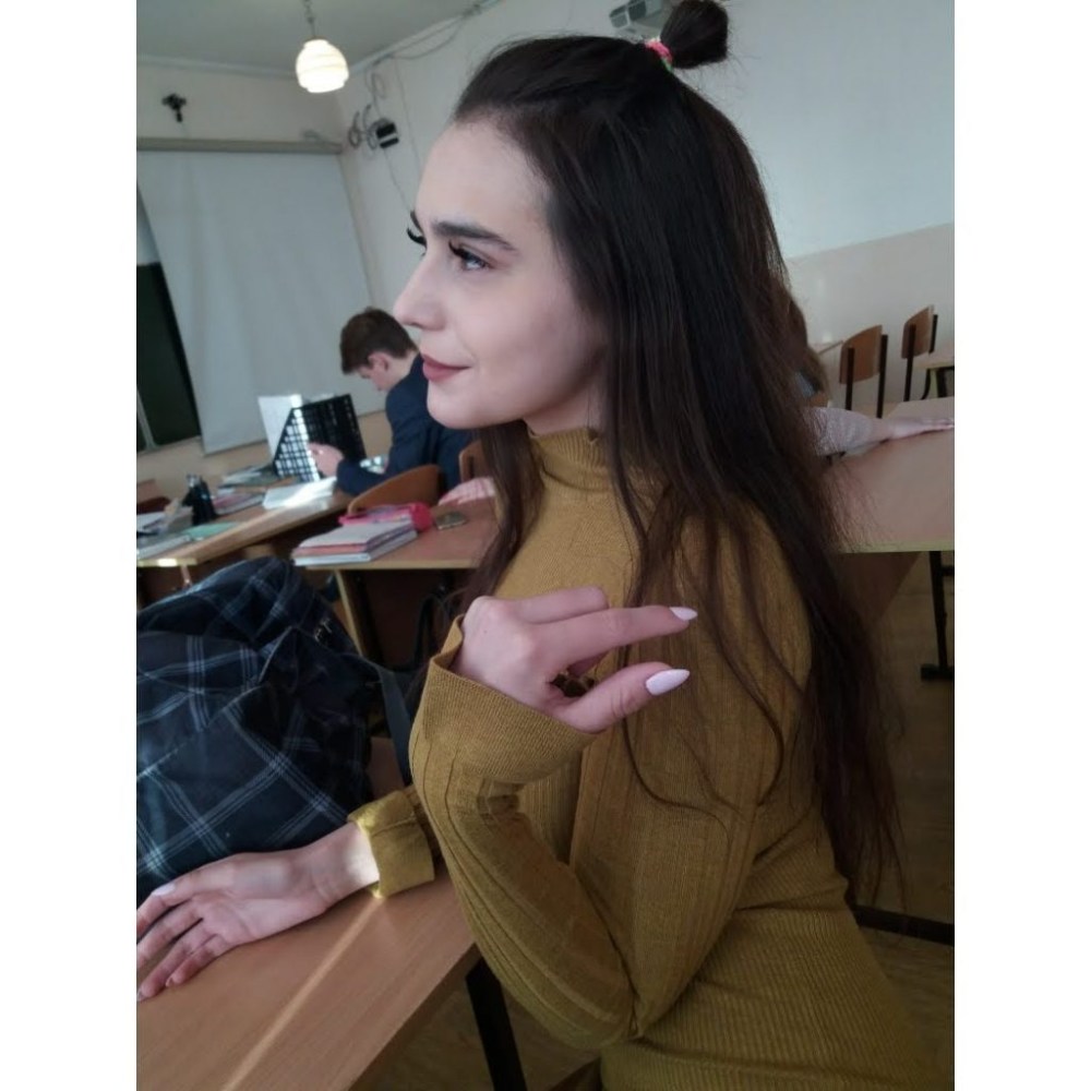 Лиза Мальцева в джинсах