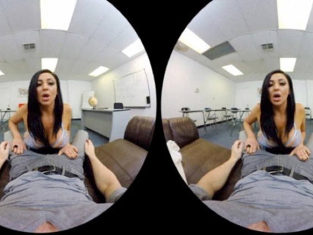 Виртуальная реальность голая